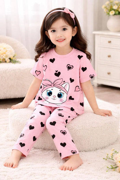 Girls tshirt trouser Premium quality  Available in medium size